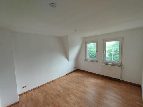 Foto - 2-Raum-Wohnung im Dachgeschoss - 275,00&nbsp;EUR Kaltmiete, ca.&nbsp; 52,00&nbsp;m&sup2;