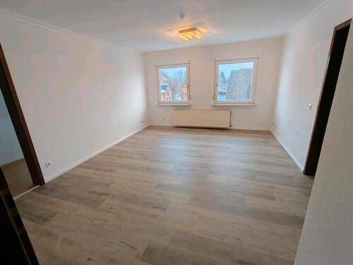 Foto - Groß Berkel Renovierte Wohnung 3ZKB mit Dachterrasse