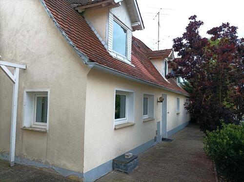 Foto - Einfamilienhaus mit Nebengebäude