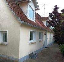 Einfamilienhaus mit Nebengebäude - Effeltrich