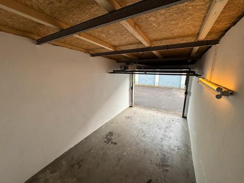 Foto - Garage in Neudorf zu vermieten - 130,00&nbsp;EUR Miete,