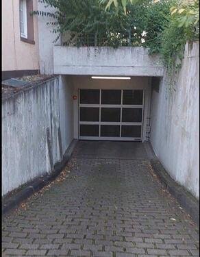 Foto - Tiefgaragen TG Stellplatz Frankfurt West Praunheim Nordwest Klink