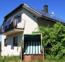 Einfamilienhaus mit Einliegerwohnung mit Aussicht in ruhiger Lage - Altena