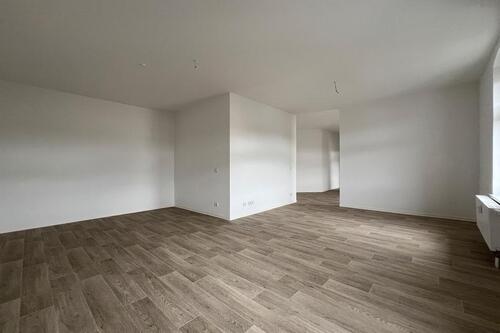 Foto - Frisch renoviert... neuer Bodenbelag...