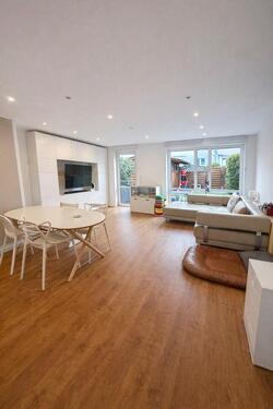 Foto - Modernes Reihenmittelhaus mit Garten von Privat