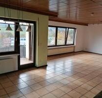 Große 4 Zimmer Wohnung in Weibersbrunn mit großem Balkon