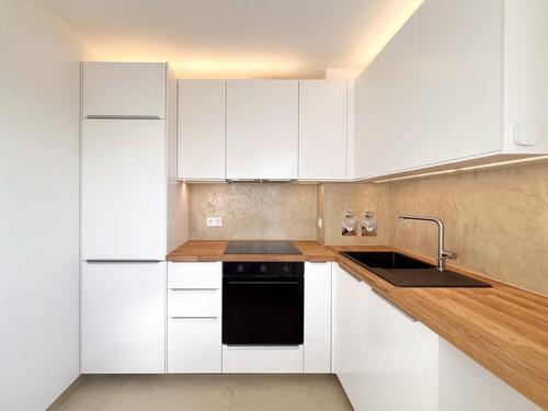 Foto - Erstbezug in eine exquisite Wohnung mit Balkon, EBK und Stellplz