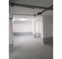 Tiefgaragenstellplatz in Neu-Ulm (Maximilianstraße) zu vermieten