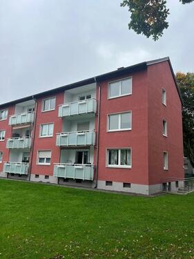 Foto - Bei VIVAWEST die Sonnenstrahlen auf dem eigenen Balkon genießen.