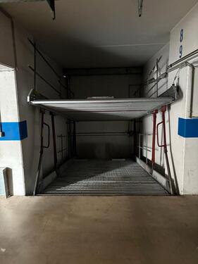 Foto - Stellplatz Tiefgarage ( Autoaufzug )