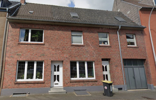 Foto - Charmantes Haus mit Einliegerwohnung und großem Grundstück