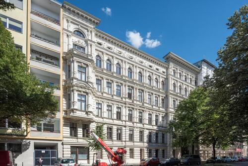 Foto - Erstbezug nach Sanierung: 2-Zimmer-Altbauwohnung mit Gäste-WC in Kreuzberg