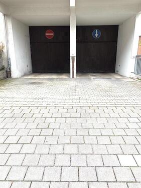 Foto - Garagenstellplatz beim Rotkreuzplatz