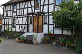 Foto - freistehendes Fachwerkhaus mit großer Terrasse zu vermieten