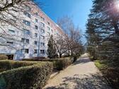 Foto - **FRISCH RENOVIERT**3-Zimmer-Wohnung Balkon 2.Etage Bad mit Wanne ab 16.12.2025