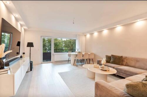 Foto - Komplett Sanierte 4 Zimmer Wohnung in Mariendorf