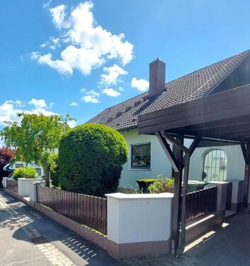 Foto - 9 Zimmer Mehrfamilienhaus, Wohnhaus in Cadolzburg