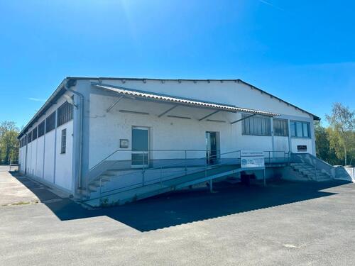 Foto - Lager-Gewerbehalle in Amberg - 5,00&nbsp;EUR Kaltmiete, ca.&nbsp; 920,00&nbsp;m&sup2;