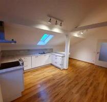 3 Zimmer Dachgeschosswohnung - 750,00&nbsp;EUR Kaltmiete, ca.&nbsp; 85,80&nbsp;m&sup2; in Mindelstetten (PLZ: 93349)
