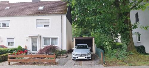 Foto - 3,5 Zimmer Modernisiertes Reihenhaus mit Garten, Keller u. Garage