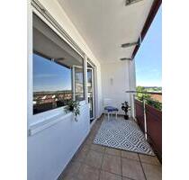 *FRISCH RENOVIERTE 3-ZIMMER-ETW MIT NEUER EBK UND GARAGE* - Marktoberdorf