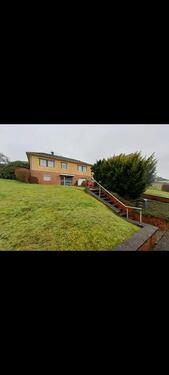 Foto - Familienfreundliches freistehendes Haus mit Garten