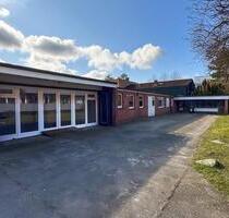 Komplettes Hinterhaus mit Parkplätzen zu vermieten - Hamburg Ohlsdorf