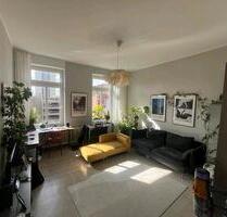 Untermiete - Möblierte 2-Zimmer-Altbauwohnung in Lornsenstraße - Kiel Blücherplatz