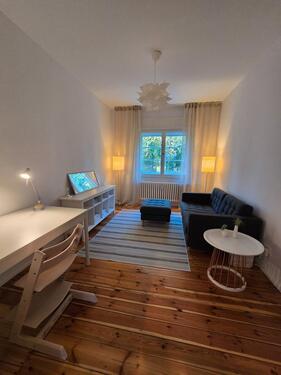 Foto - Stilvoll möblierte 2-Zimmer-Wohnung mit hochwertiger Einbauküche