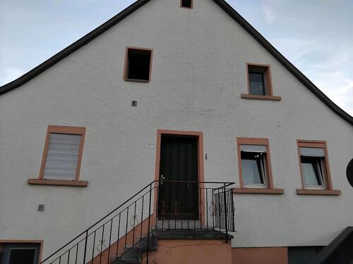 Foto - Einfamilienhaus mit Garage zu verkaufen