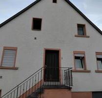 Einfamilienhaus mit Garage zu verkaufen - Wolfstein