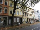 Foto - ++ STADTWOHNEN – 2 Zimmer, 2. Etage, Altbau-Whg., nahe Klinikum und FH!