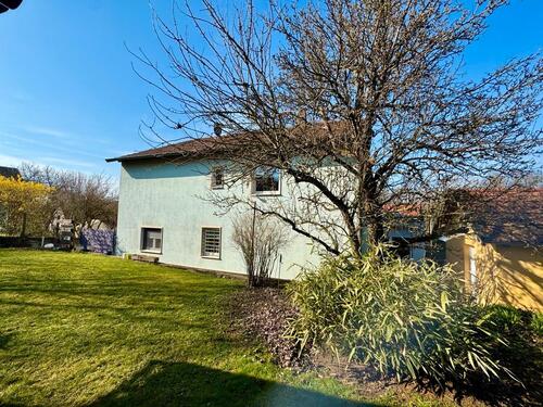 Foto - 11 Zimmer Mehrfamilienhaus, Wohnhaus zum Kaufen in Poppenhausen