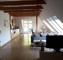 Marne 2 Zimmer Dachgeschosswohnung zum 01.03.2026