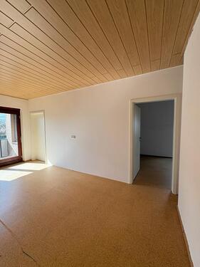 Foto - Attraktive 3-Zimmer-Dachgeschosswohnung mit Balkon - hell & ruhig