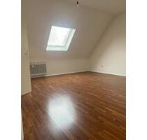 3 Zimmer Dachgeschoß Wohnung in der Langen-Rötter-Str. - Mannheim Neckarstadt-Ost