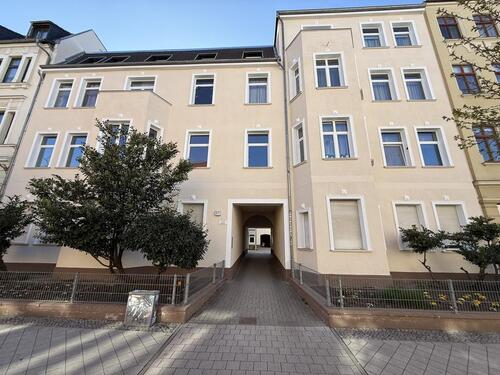 Foto - Erstbezug nach Renovierung! 2 Zimmer Wohnung mit moderner EBK im beliebten Stadtfeld-Ost