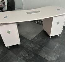 Manikürtisch Nageltisch Nagelstudio Kosmetikstudio - Altdorf