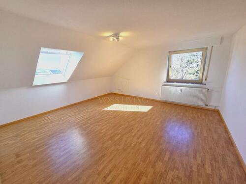 Foto - 2 Zimmer Dachgeschoßwohnung zur Miete in Karben