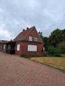 Foto - Freistehendes Einfamilienhaus mit großem Grundstück