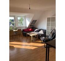 Schnuckelige 2-Zimmer-DG-Whg in FindorffAugsburger Straße - Bremen