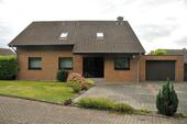 Foto - Einfamilienhaus mit Einliegerwohnung