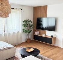 Helle 3,5 Zi. Wohnung + Möbilierung u. Küche in 68723 Oftersheim - Schwetzingen