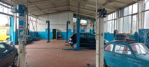 Foto - werkstatt mit Hebebühne - 3.000,00 EUR Kaltmiete,