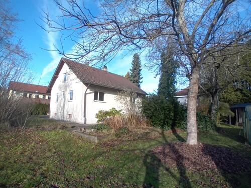 Foto - Charmantes Häuschen mit großem Garten