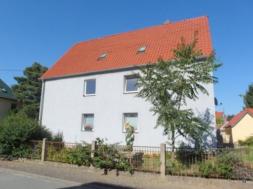 Foto - Ab Nov. 2025: Kleine 2-Zimmer-Singlewohnung in RÖDERAU * Laminatboden * separater Essküche * Dusche