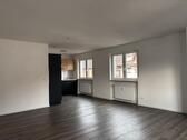 Foto - **NEU** 2 Zimmerwohnung - 880,00&nbsp;EUR Kaltmiete, ca.&nbsp; 76,00&nbsp;m&sup2;