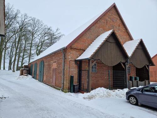 Foto - Lagerhalle , Feldscheune ,Scheune , Maschienenhalle