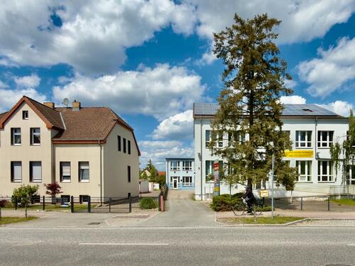Foto - Helles Büro mit Küche, WC & Parkplätzen – provisionsfrei.