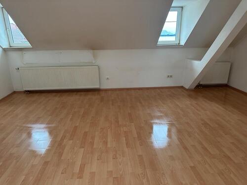 Foto - Großzügige 4er-WG in heller Dachgeschosswohnung mit 112m²
